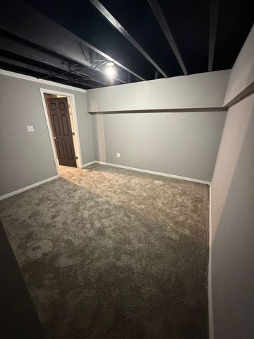 658 N Silver Leaf Lane, Round Lake, IL 60073