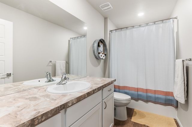 20633 E Meadow Spring Loop, Liberty Lake, WA 99019