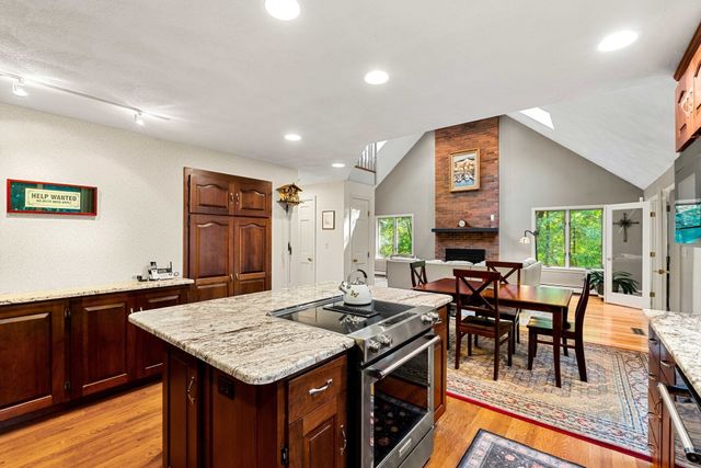 1 Breckenridge Road, North Andover, MA 01845
