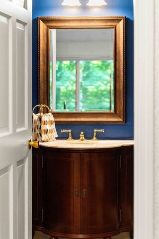 1 Breckenridge Road, North Andover, MA 01845