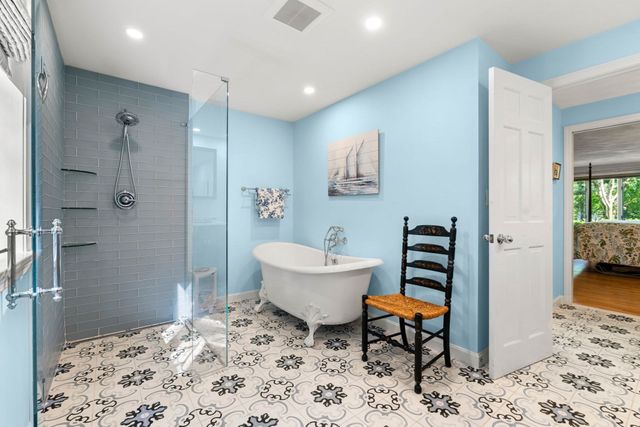 1 Breckenridge Road, North Andover, MA 01845