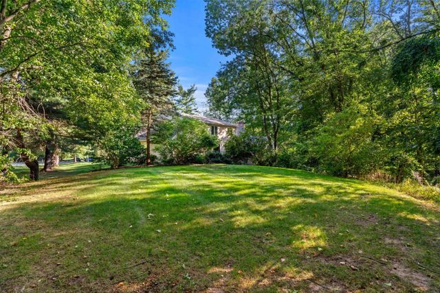 1 Breckenridge Road, North Andover, MA 01845