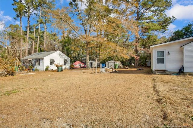 5426 Pinecrest Drive, Hope Mills, NC 28348