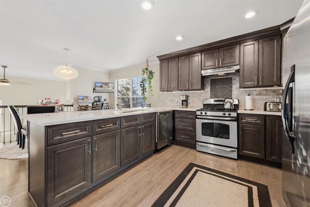 18873 Johannes Street, Macomb Twp, MI 48042