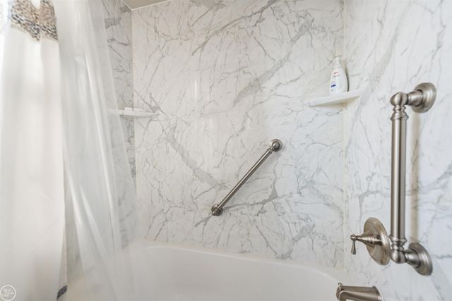 18873 Johannes Street, Macomb Twp, MI 48042