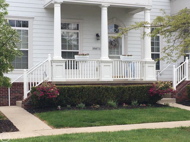 18873 Johannes Street, Macomb Twp, MI 48042