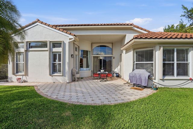 19360 Skyridge Circle, Boca Raton, FL 33498