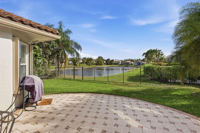 19360 Skyridge Circle, Boca Raton, FL 33498
