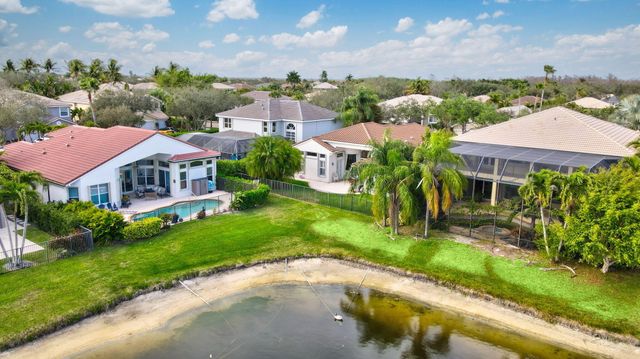 19360 Skyridge Circle, Boca Raton, FL 33498