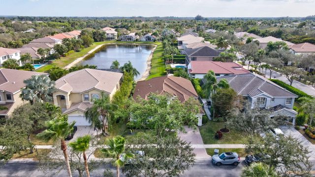 19360 Skyridge Circle, Boca Raton, FL 33498
