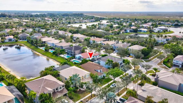 19360 Skyridge Circle, Boca Raton, FL 33498