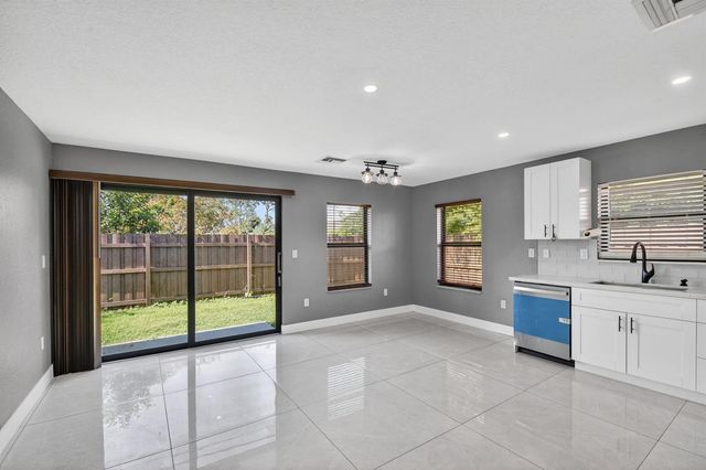4944 Mcconnell Street, Lake Worth, FL 33463