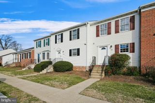 211 FAIRFIELD DR, Warrenton, VA 20186