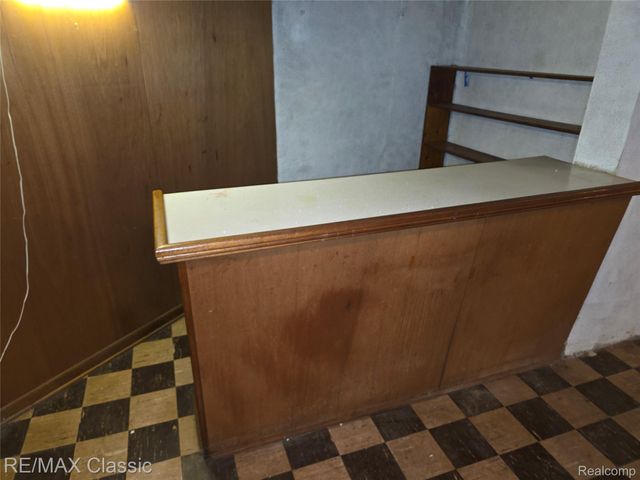 23040 Beverly Street, Oak Park, MI 48237