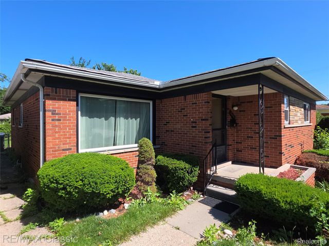 23040 Beverly Street, Oak Park, MI 48237