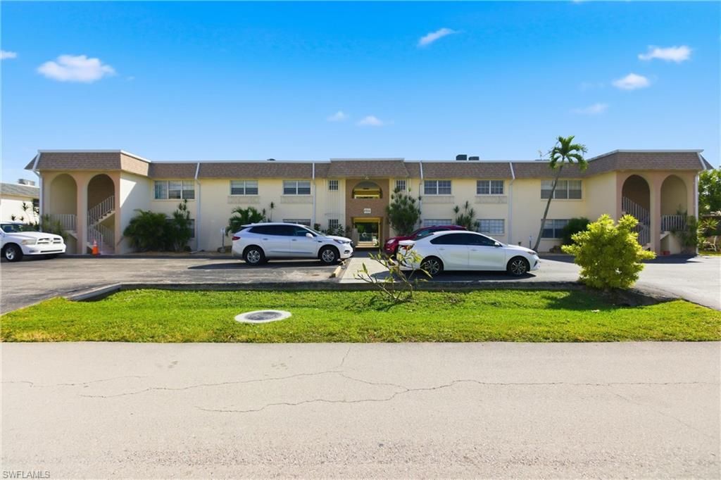 4931 Vincennes CT 4, CAPE CORAL, FL 33904 — photo 2