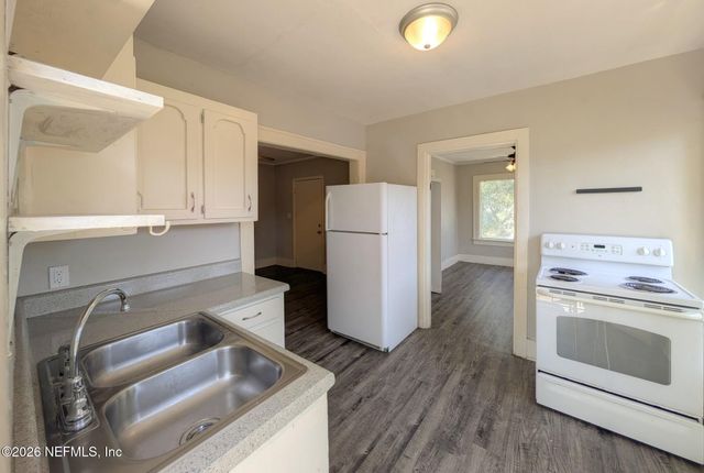 2022 DELLWOOD Avenue 1-5, Jacksonville, FL 32204