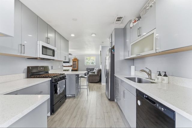 3171 Nordyke Dr, Sacramento, CA 95833