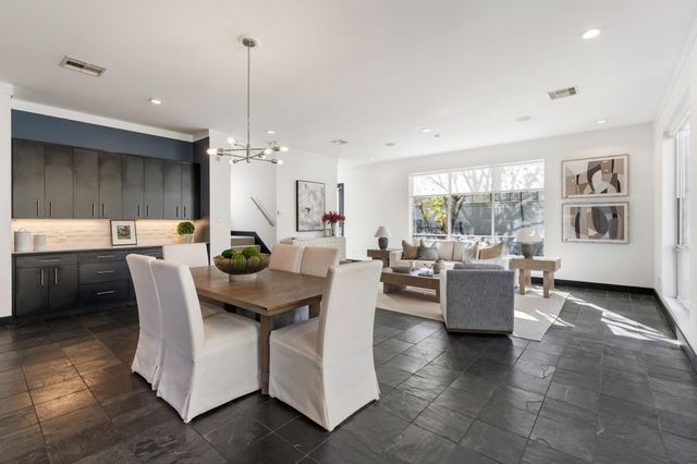 162 Vieux Carre Drive, Houston, TX 77009