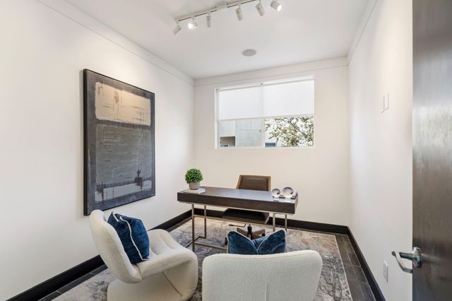 162 Vieux Carre Drive, Houston, TX 77009