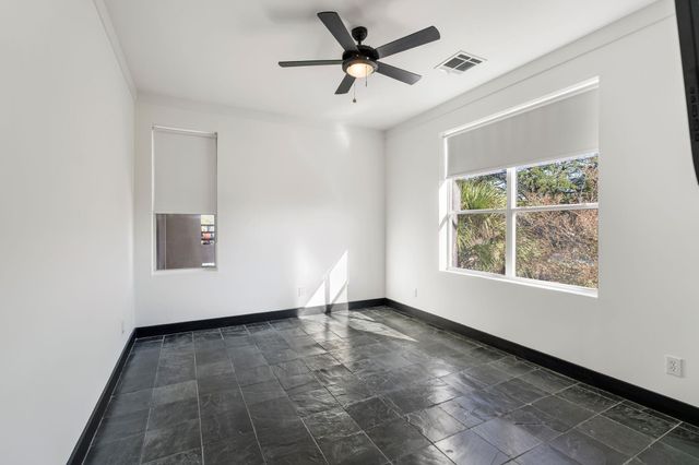 162 Vieux Carre Drive, Houston, TX 77009