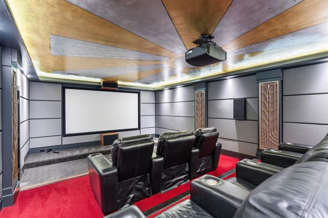 162 Vieux Carre Drive, Houston, TX 77009