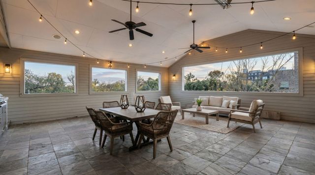 162 Vieux Carre Drive, Houston, TX 77009