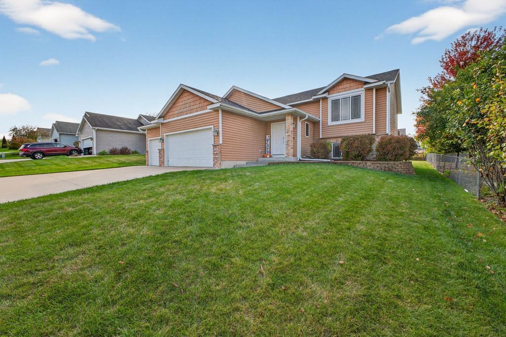 5307 54th Avenue NW, Rochester, MN 55901