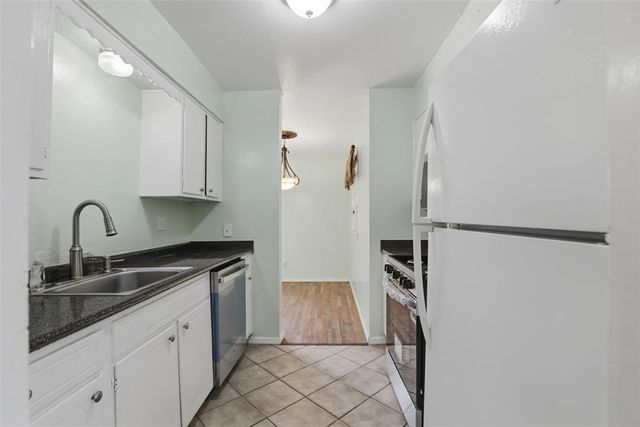 6728 N Meridian Avenue C, Oklahoma City, OK 73116
