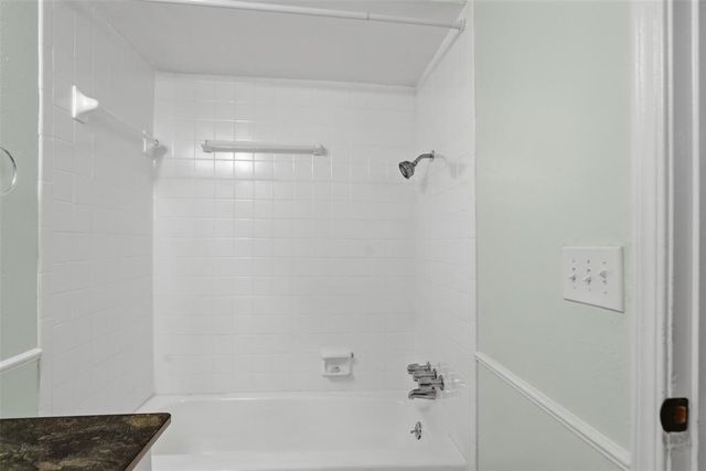 6728 N Meridian Avenue C, Oklahoma City, OK 73116