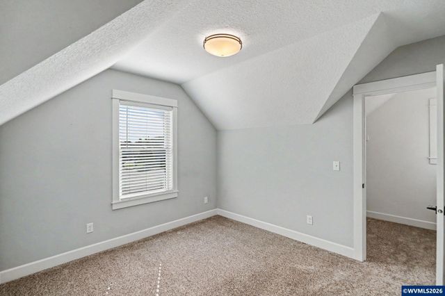 1760 Gwinn St E, Monmouth, OR 97361