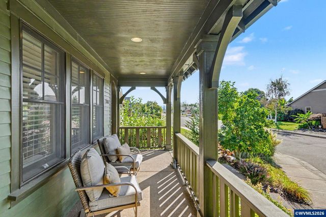 1760 Gwinn St E, Monmouth, OR 97361