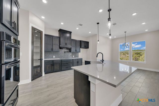 257 Private Road 2774, Mico, TX 78056