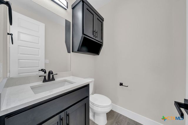 257 Private Road 2774, Mico, TX 78056