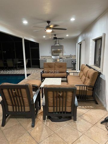 612 Hibiscus Dr, Hallandale Beach, FL 33009