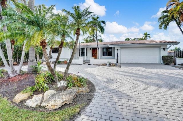 612 Hibiscus Dr, Hallandale Beach, FL 33009