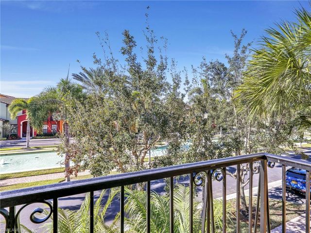 9071 ALBION LN N # 5701, Naples, FL 34113