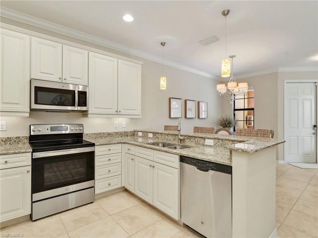 9071 ALBION LN N # 5701, Naples, FL 34113