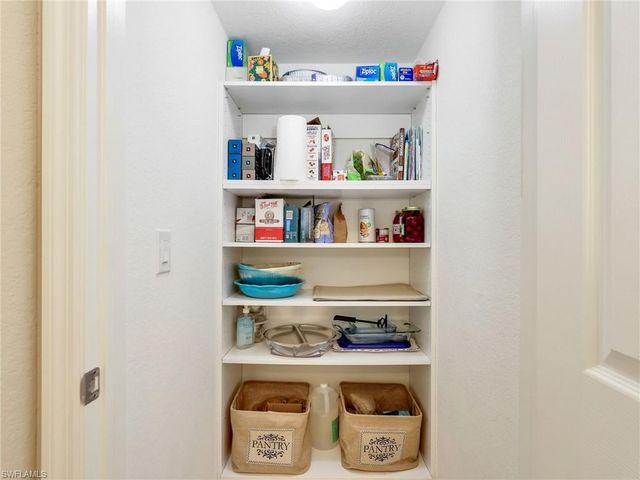 9071 ALBION LN N # 5701, Naples, FL 34113