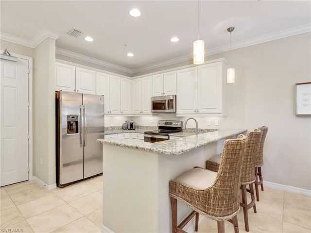 9071 ALBION LN N # 5701, Naples, FL 34113