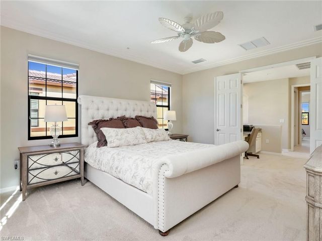 9071 ALBION LN N # 5701, Naples, FL 34113