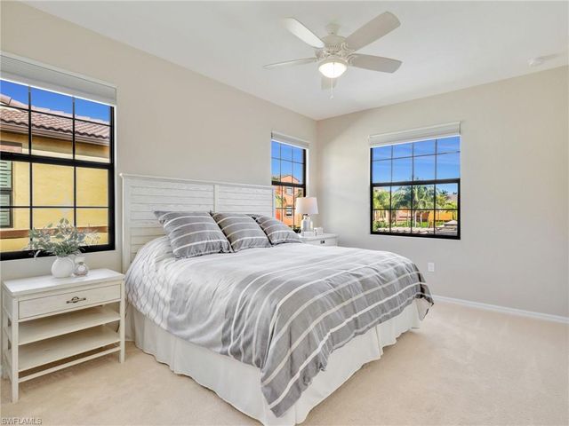 9071 ALBION LN N # 5701, Naples, FL 34113