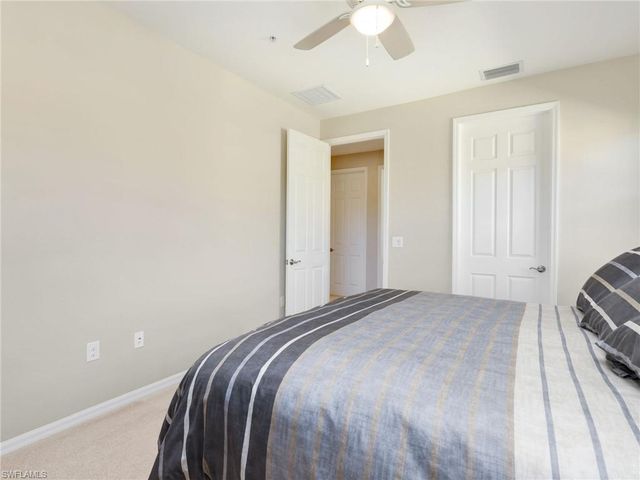 9071 ALBION LN N # 5701, Naples, FL 34113