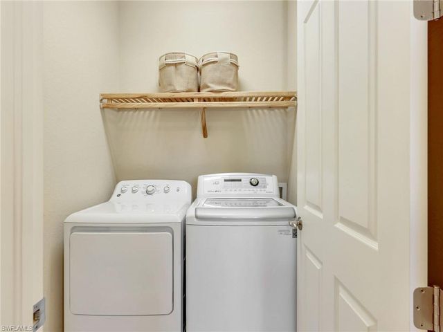 9071 ALBION LN N # 5701, Naples, FL 34113