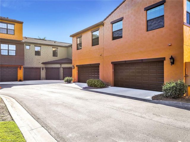 9071 ALBION LN N # 5701, Naples, FL 34113