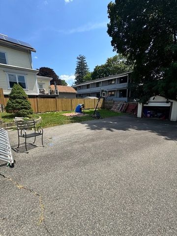 194 Prospect St, Brockton, MA 02302