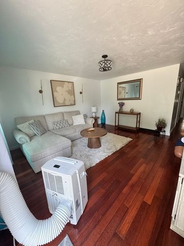 194 Prospect St, Brockton, MA 02302