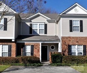 223 Ross Moore Avenue, Charlotte, NC 28205