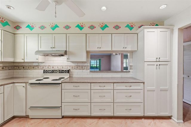 3251 MCMATH DRIVE, Palm Harbor, FL 34684