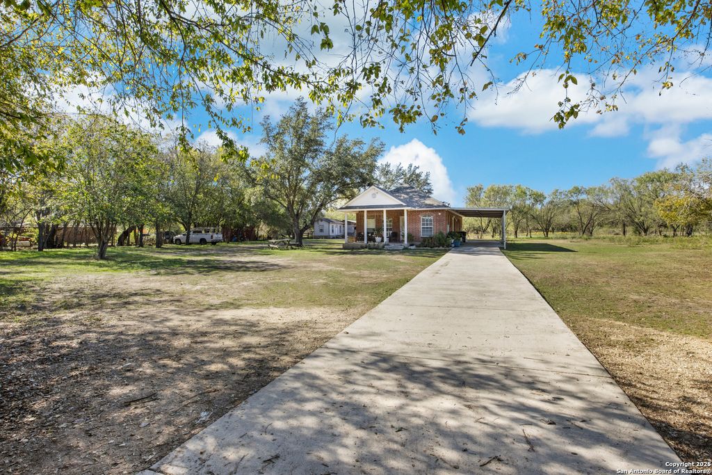 15515 S Skaggs Rd., Atascosa, TX 78002